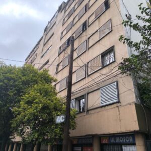 VENDO DEPARTAMENTO – AV. BÉLGICA AL 1300 – 4° piso con ascensor 